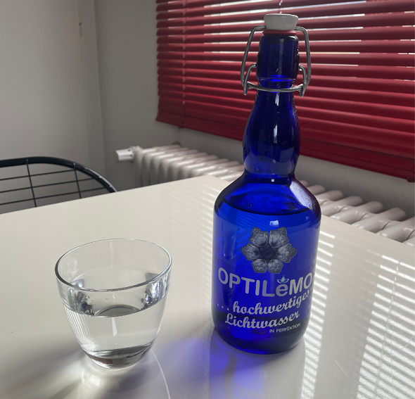 OptiLeMo glass bottle 0.75 liters with swing top